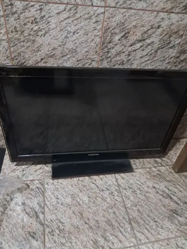 Televisão Samsung 40 polegadas com defeito