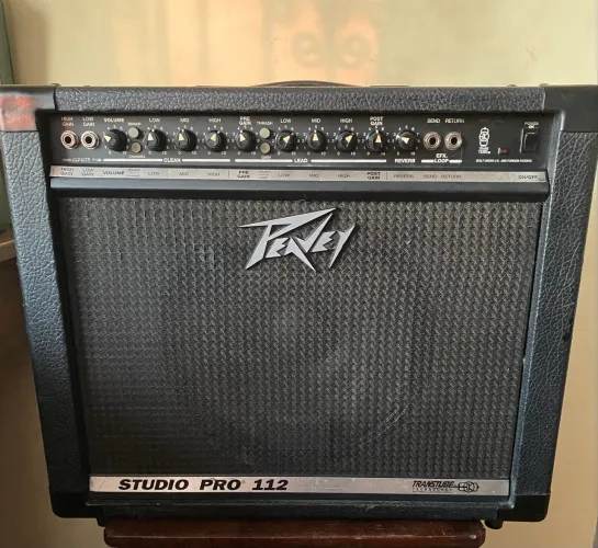 Peavey Studio Pro 112 reverb accoustronic 