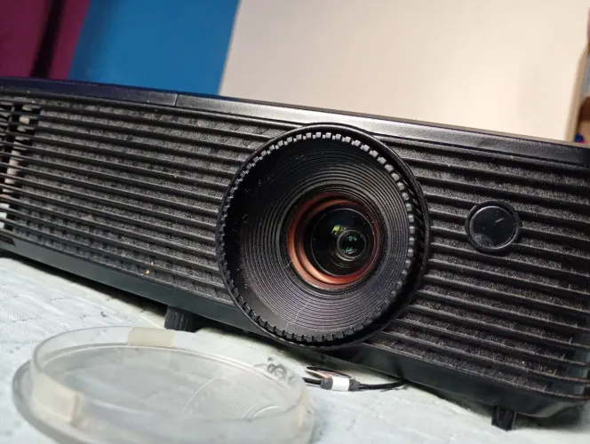 Projetor OPTAMA FULL HD 3D