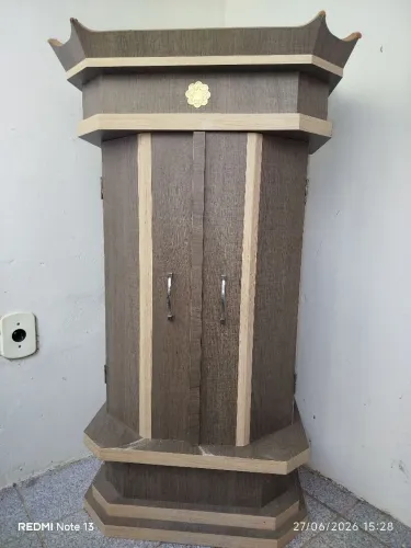 Oratório Budista (Butsudan) SGI/BSGI Grande - Iluminação Interna - Excelente Estado
