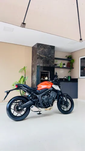 Honda cb650r 2024