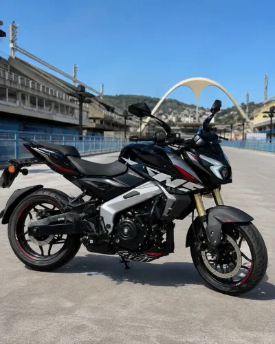 BAJAJ DOMINAR NS400Z