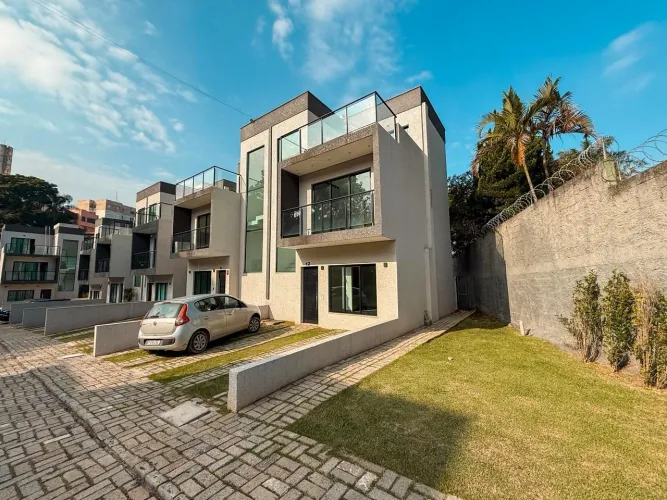 Casa à venda no condomínio Parque frondoso