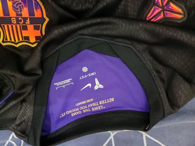 CAMISA RESERVA BARCELONA EDIÇÃO KOBE BRYANT