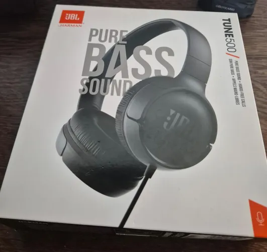 Fone JBL tune 500