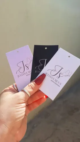 ETIQUETAS PERSONALIZADAS COM LOGO E REDES SOCIAIS