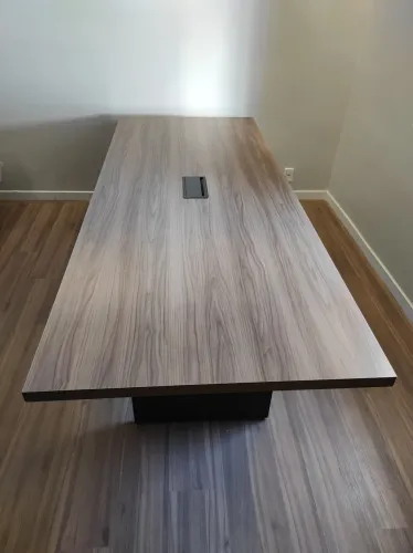 Mesa de reunião 2.50 x 1.00 em 6x no cartão