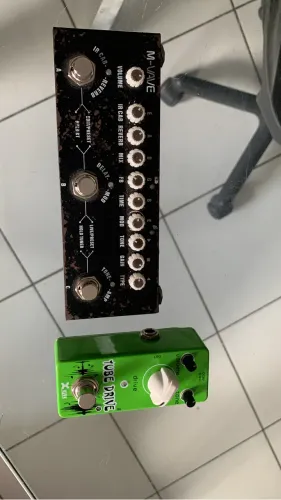 Pedais de guitarra