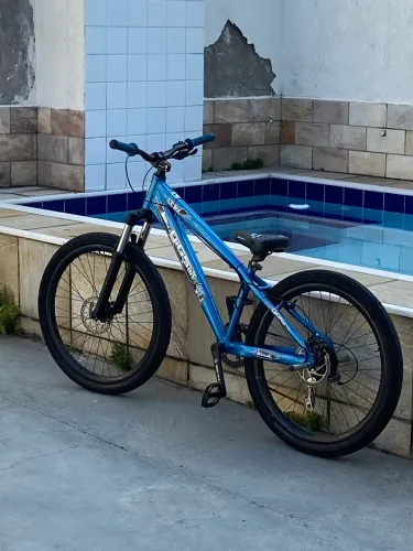 Faco rolo peças de bike
