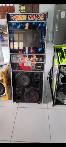 Vendo essa caixa de som Jukebox destravada para usar como quiser