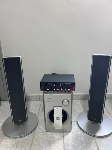 Home Theater Premier 300W com Caixas Sony e Subwoofer Ativo Philips 100W