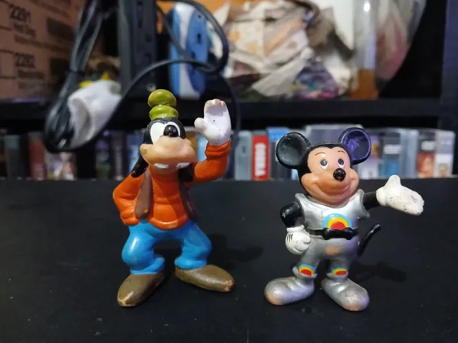 Raras miniaturas Disney dos anos 80 Mickey e Pateta