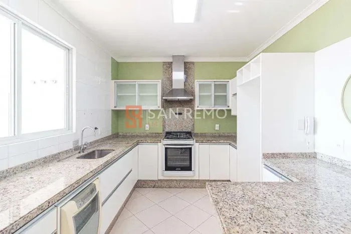 Trindade | Apartamento 4 quartos, sendo 2 suites