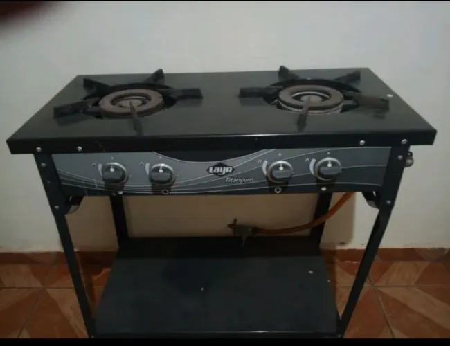 Vendo fogão 2 bocas chama dupla industrial