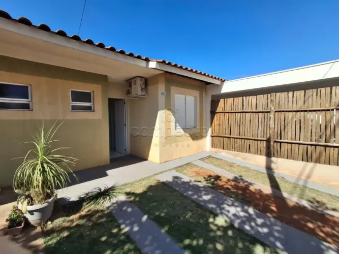Casa 2 Quartos | 1 Vaga | Condomínio