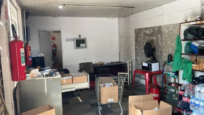 Imóvel para aluguel tem 30 metros quadrados em São Miguel - São Gonçalo - RJ