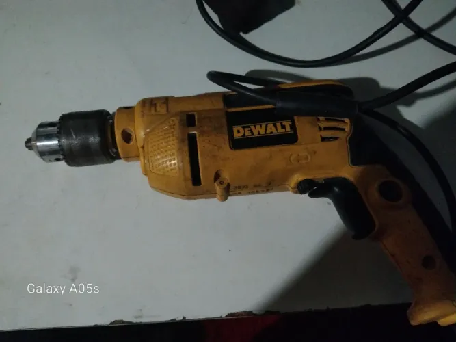 Furadeira Dewalt