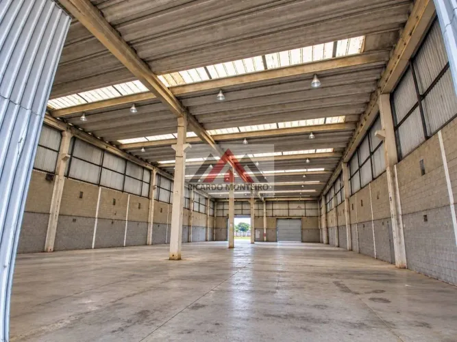 Galpão para alugar, 2702 m² por R$ 50.000/mês - Distrito Industrial - Pindamonhangaba/SP