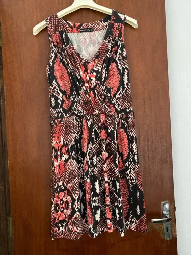Vende se liga ndo vestido