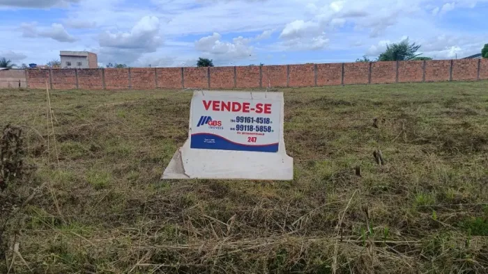 Vende-se Lote localizado no bairro Recreio em Parauapebas-Pa
