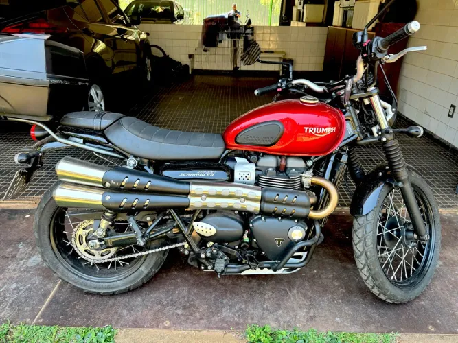 TRIUNPH STREET SCRAMBLER 900cc 2019