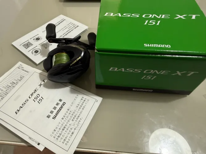 Carretilha Shimano Bass One 151 XT