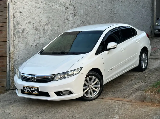 Honda Civic Sedan LXR 2.0 Flexone 16V Aut. 4P 2014