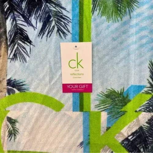 Toalha de Praia Calvin Klein Lacrada