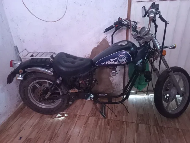 Dafra Kansas 250