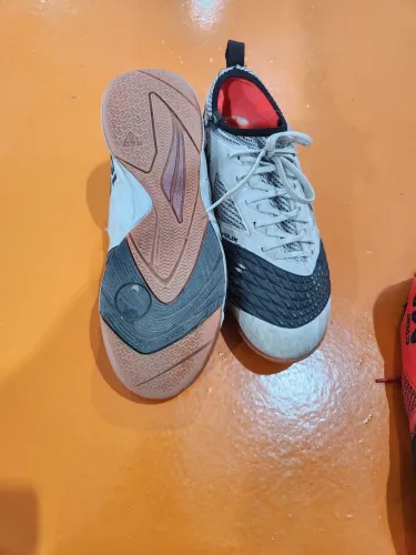 Chuteira futsal Max 1000