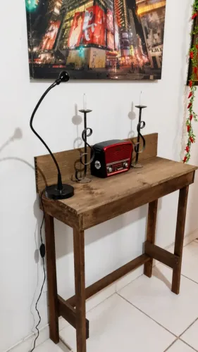 Aparador rústico em madeira envelhecida. Cabe no seu carro