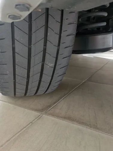 Pneu usado 215 / 50 R 17