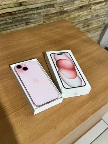 iPhone 15 todo original bateria 100% nunca foi trocado nada 
