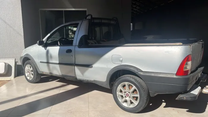 Fiat Strada 1.3 MPI Fire 8V 67cv CS 2003