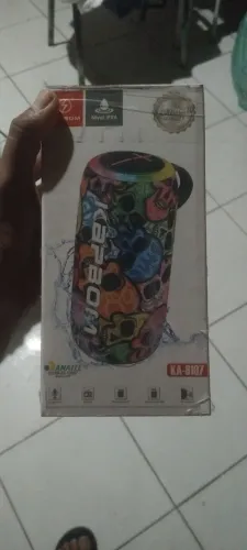 Caixa de som pequena  Kapbom nivel  IPX6