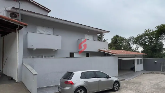 Casa de Condomínio em Cajuru do Sul - Sorocaba