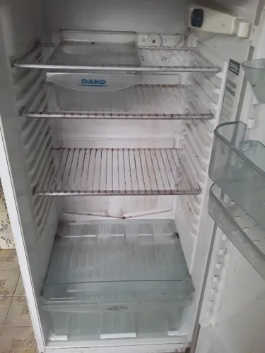 Geladeira DAKO 350 litros no estado (leia toda a descrição)