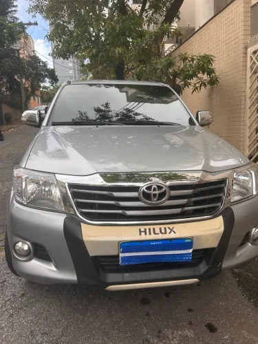 Toyota Hilux CD SRV 4X2 2.7 Flex 16V Aut. 2015
