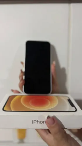 iPhone 12 branco