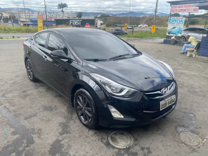 Hyundai Elantra GLS 2.0 16V Flex Aut. 2015