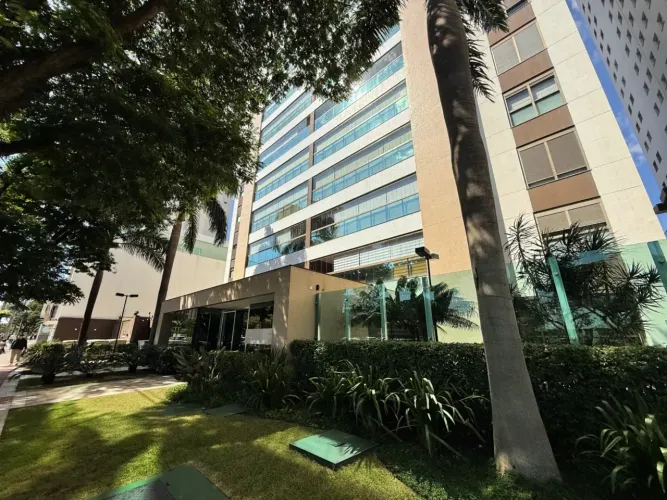 Apartamento com 4 Quartos e 176 m² na Zona 7 - Maringá/PR