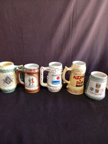 Canecas antigas de Shop
