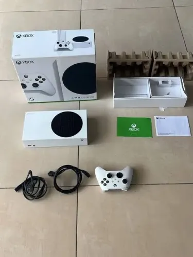 Xbox séries s 4k 120 fps 200 jogos pego ps4 leia descrição
