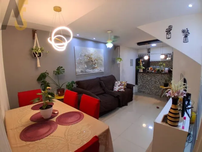 Casa com 3 dormitórios, 3 suítes à venda, 109 m² por R$ 450.000 - Freguesia de Jacarepaguá