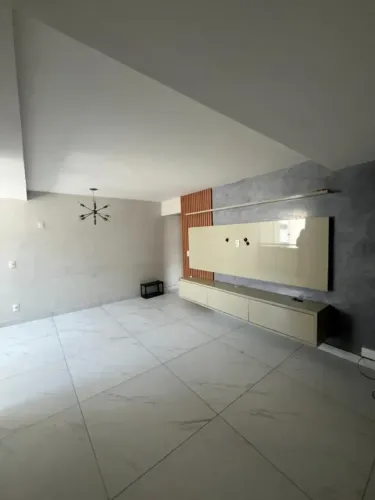 ALUGA-SE APARTAMENTO NO BRISA SUL