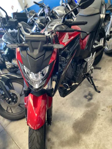 Honda cb300f 2025 nova ( shalom veículos )