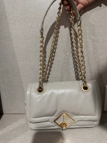 Bolsa Luiza Barcelos em couro