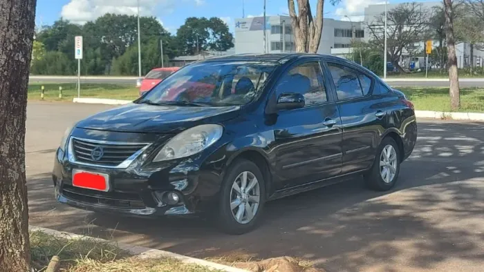 Nissan Versa SL 1.6 16V Flex Fuel 4P Mec. 2012