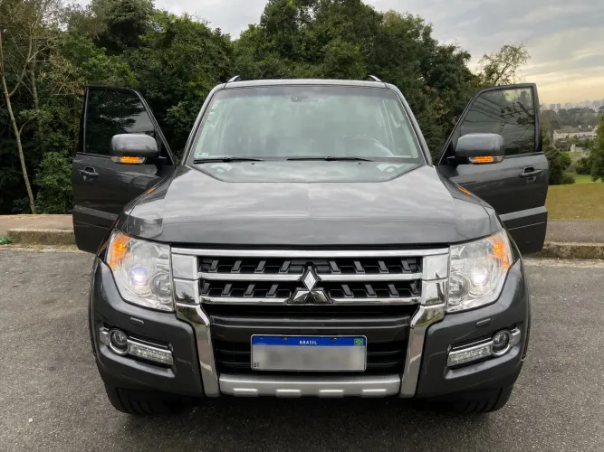 Mitsubishi Pajero HPE Full 3.2 4X4 T.i.dies. 5P AUT 2016