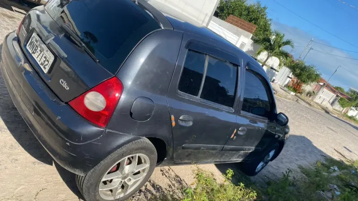 Renault Clio Authentique 1.0 8V 3P 2005